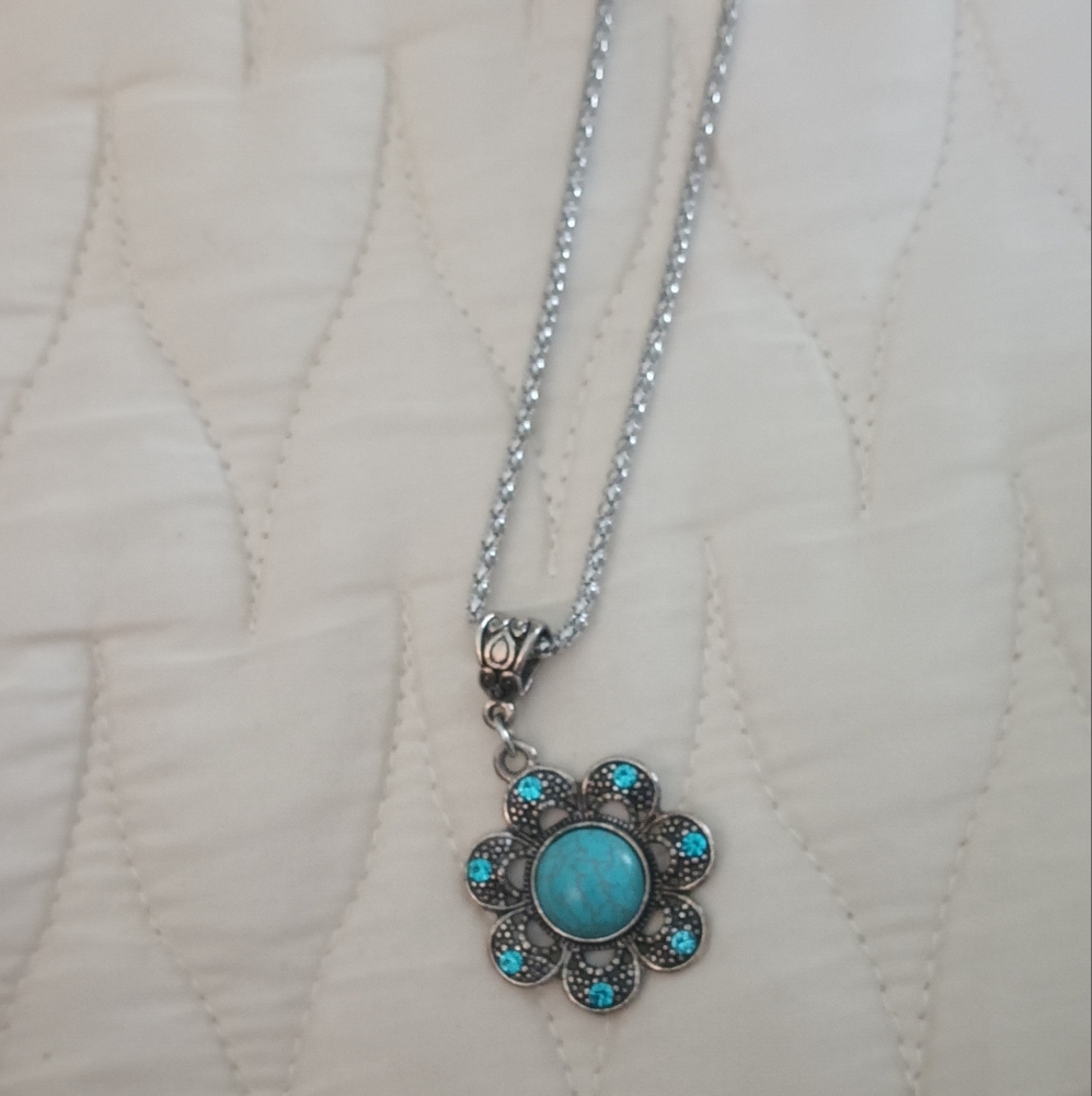 Silver and Turquoise Floral Pendant Necklace - Picture 3 of 3